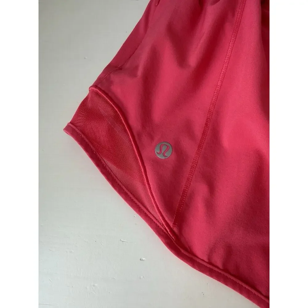 Lululemon Square Tag Hotty Hot Size 8 Low-Rise Lined Short 2.5” Lip Gloss Pink